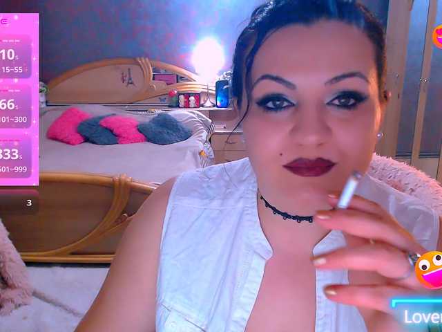 Ariellefoxy online show from February 22, 3:16 am