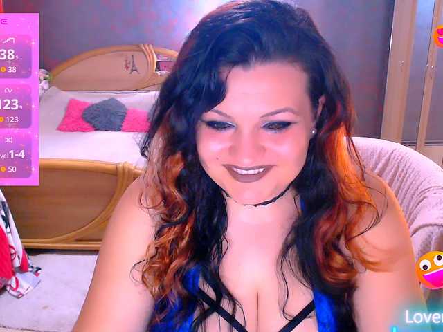 Ariellefoxy online show from March 29, 7:00 pm