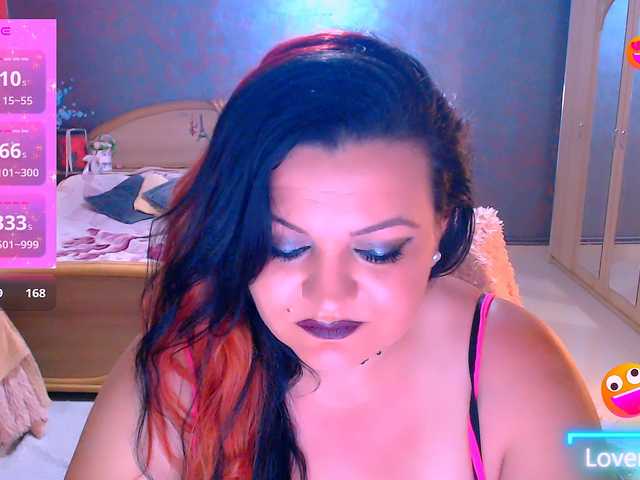 Ariellefoxy online show from May 8, 9:17 pm