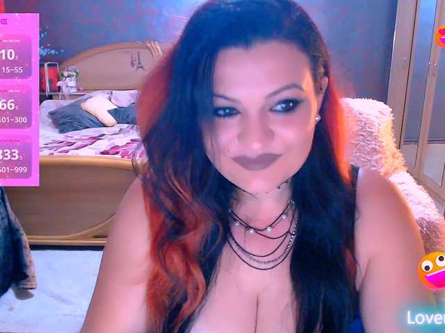 Ariellefoxy online show from May 10, 7:05 pm