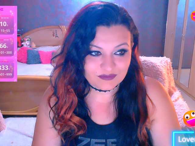 Ariellefoxy online show from May 18, 1:50 am