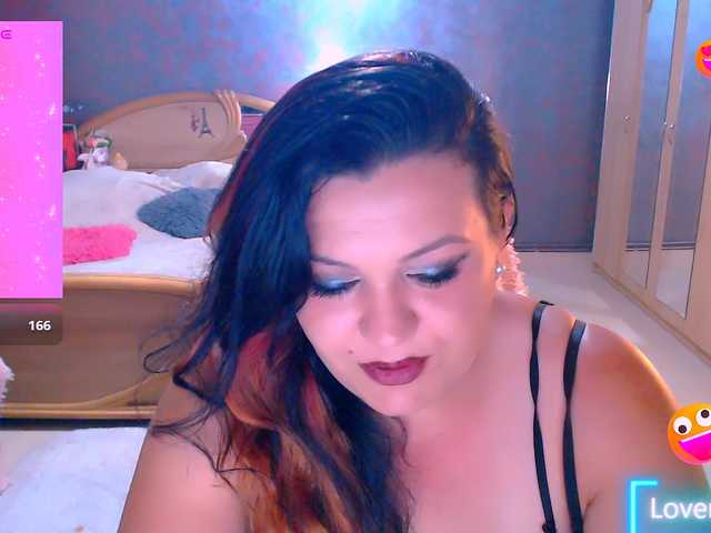 Ariellefoxy online show from June 6, 7:41 pm