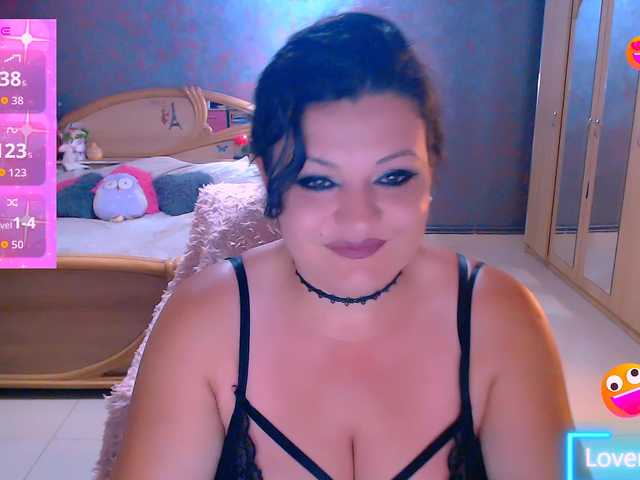 Ariellefoxy online show from June 29, 3:10 am