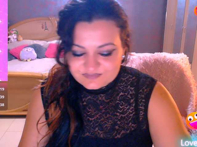Ariellefoxy online show from July 5, 9:29 pm