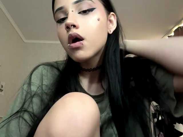 ArlaReily online show from August 13, 1:14 pm
