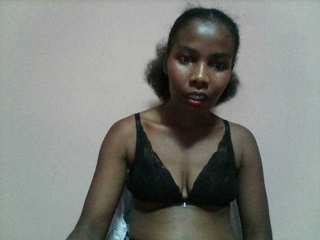 Arnela1 online show from August 12, 4:53 pm