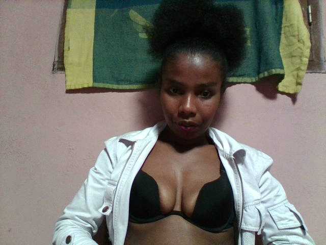 Arnela1 online show from August 13, 6:22 pm