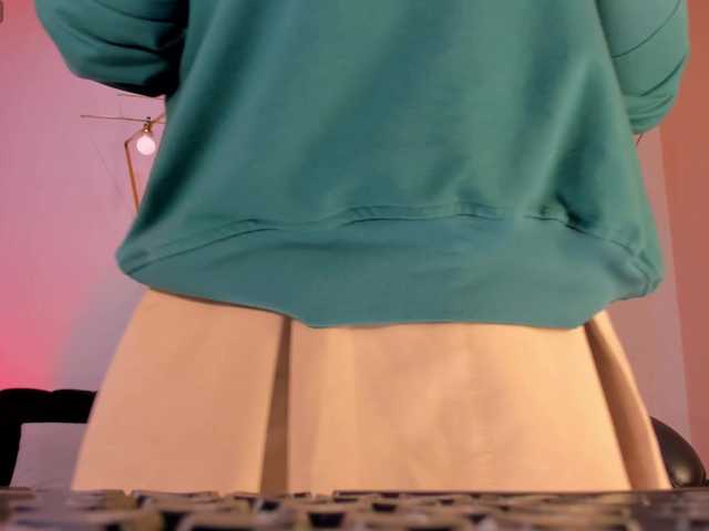 AshleyFerrer online show from August 5, 7:56 pm