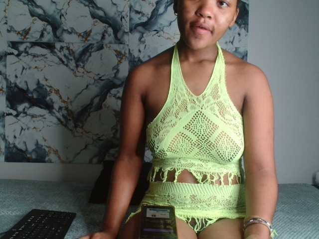 AshleyT255 online show from August 9, 3:18 am