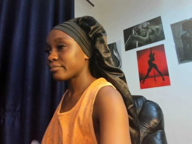 Ashleyc online show from August 15, 3:10 am