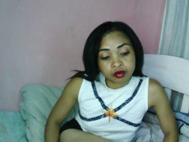 Ashlii online show from August 15, 2:32 pm