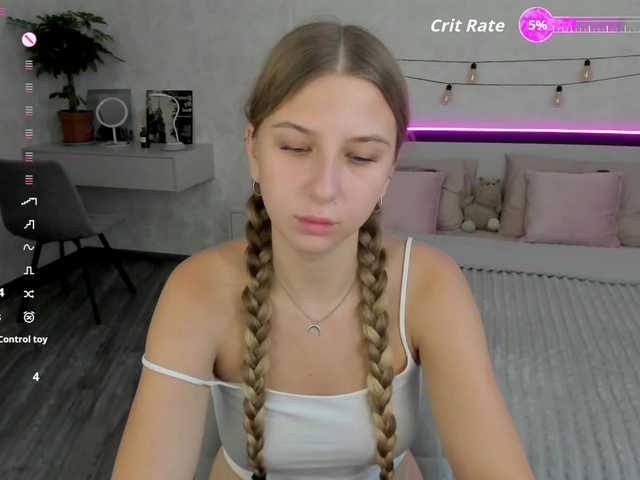 AureliaBliss online show from August 6, 7:40 am