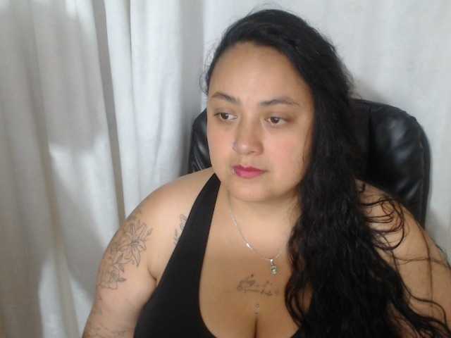 AvaCurvy online show from August 9, 8:59 am