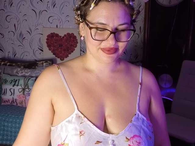 AvaQueen online show from August 27, 7:33 pm