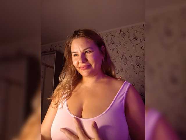 AvaQueen online show from August 31, 8:42 pm