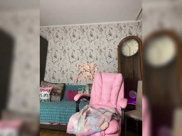 AvaQueen online show from September 3, 8:28 am