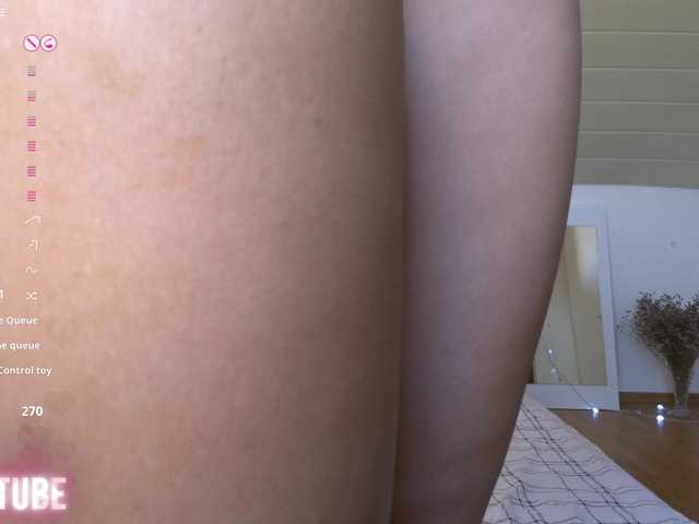 BUSTYTUBE online show from August 17, 4:01 pm