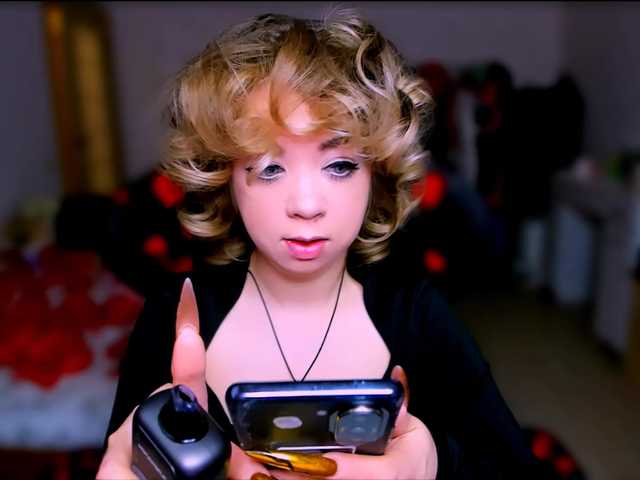 BabyNicole online show from March 1, 10:45 am