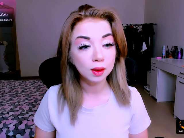 BabyNicole online show from June 9, 7:04 am