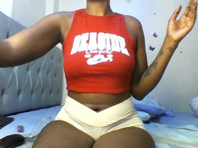 Beautifulhotass online show from August 4, 9:17 am