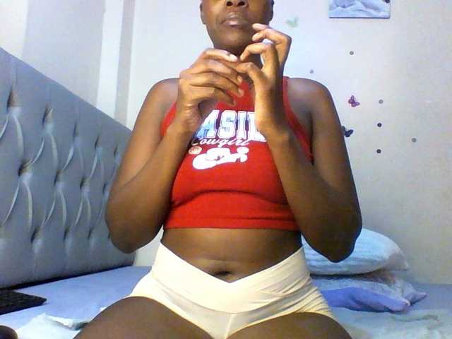 Beautifulhotass online show from August 4, 7:11 pm