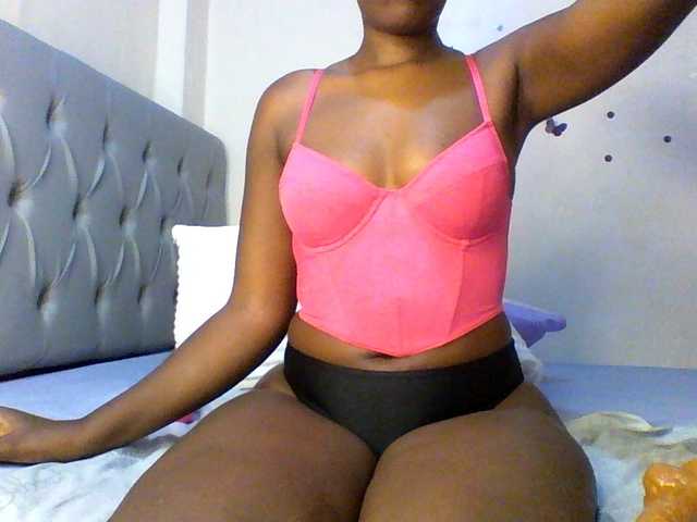 Beautifulhotass online show from August 5, 10:08 pm