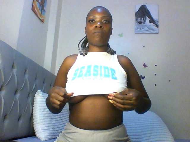 Beautifulhotass online show from August 8, 8:09 pm