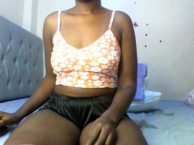 Beautifulhotass online show from August 11, 12:18 pm