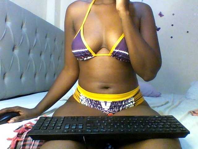 Beautifulhotass online show from August 16, 3:49 pm
