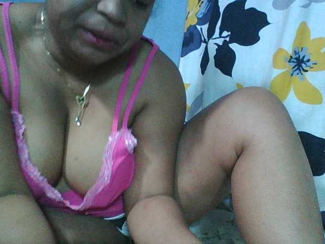 Beauty-Boobs online show from September 8, 8:10 am