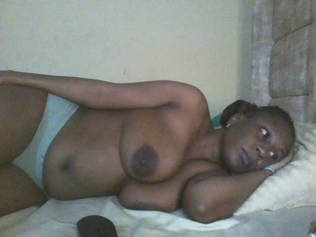 Beauty-Queen1 online show from August 11, 12:01 am