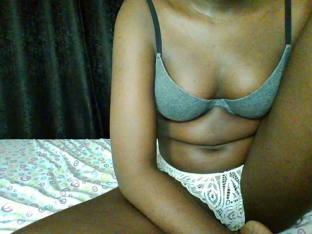 Bebes22 online show from August 14, 4:54 pm