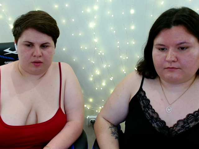 BeckyAndEllen online show from August 4, 2:14 pm