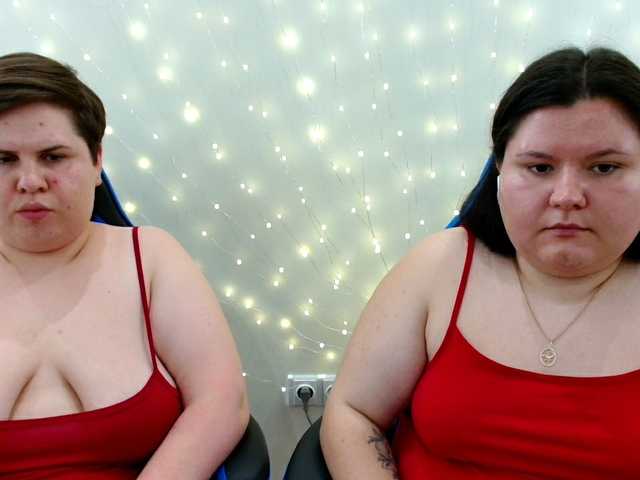 BeckyAndEllen online show from August 15, 2:32 pm