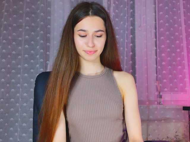 Bella-Rosee4u online show from August 2, 1:12 am