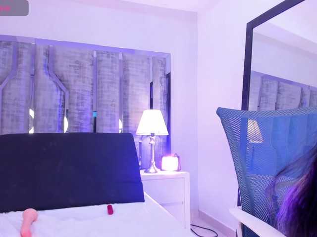 BellaGracee online show from September 1, 1:34 pm