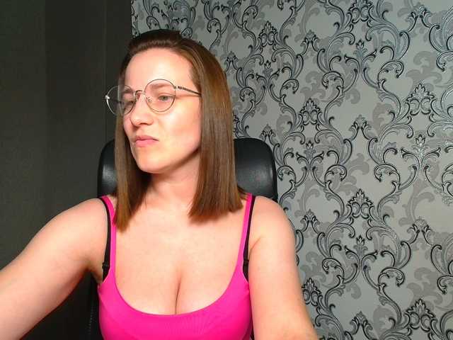 BellaKisss1 online show from August 15, 1:26 pm