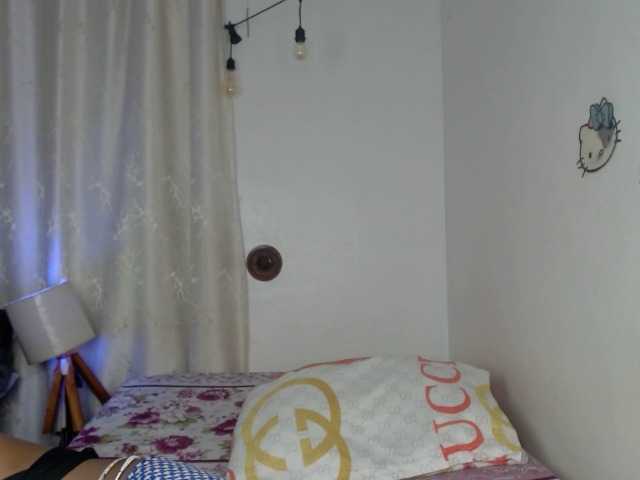 BellaLyna online show from May 12, 6:52 pm