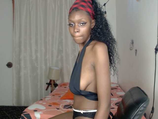 BellaLyna online show from May 19, 9:26 pm