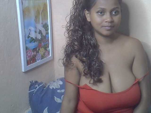 Bellalabelle online show from August 7, 7:03 pm