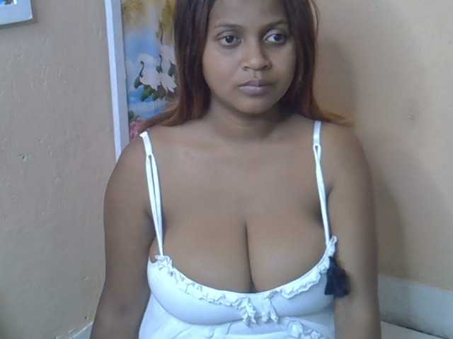 Bellalabelle online show from August 11, 1:02 pm