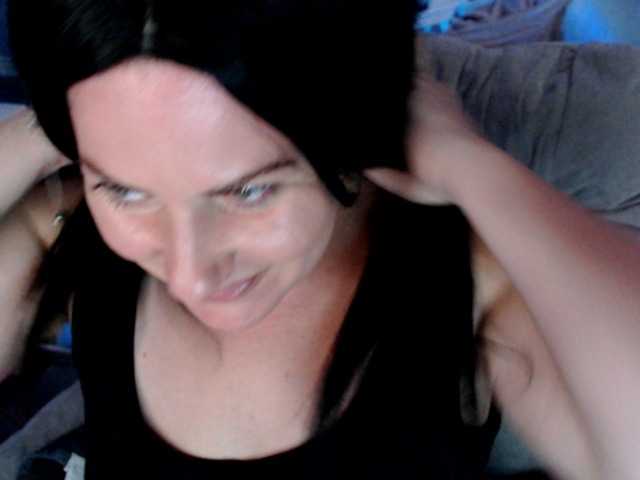 Bellastarrr84 online show from August 10, 11:33 am