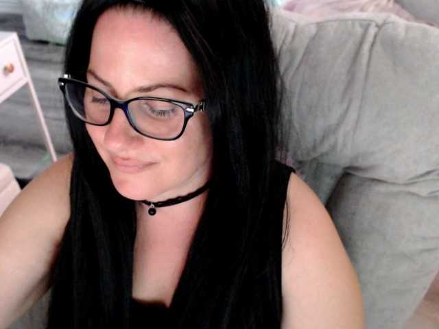 Bellastarrr84 online show from August 10, 5:25 pm