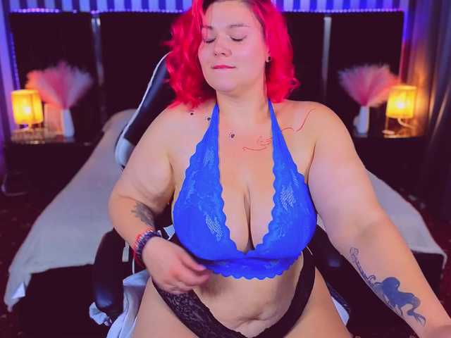 BettyDark online show from August 3, 1:56 am