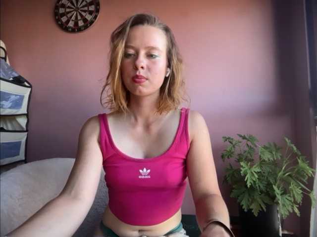 BettyLovely online show from August 8, 2:50 pm
