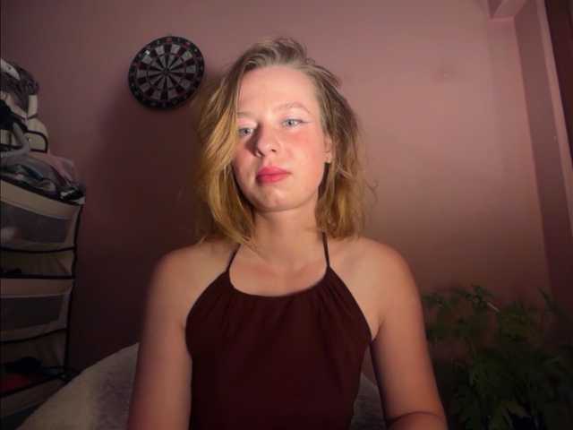 BettyLovely online show from August 11, 8:44 pm