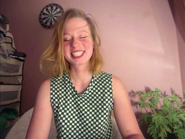 BettyLovely online show from August 12, 8:22 pm