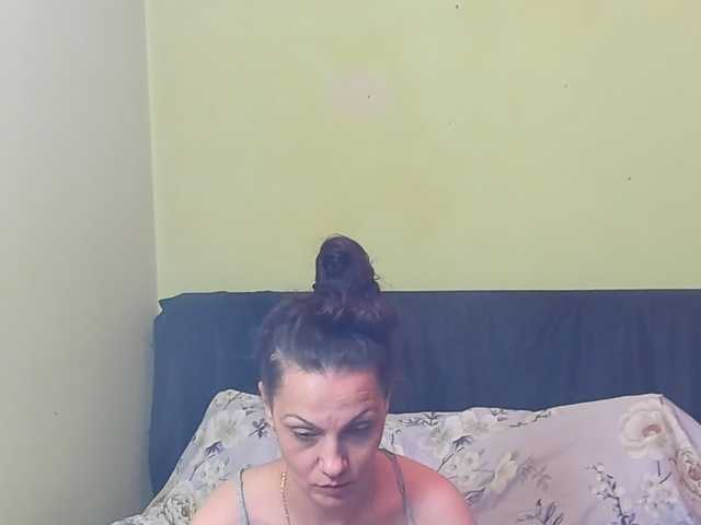 BettyVespoli online show from June 24, 9:06 pm