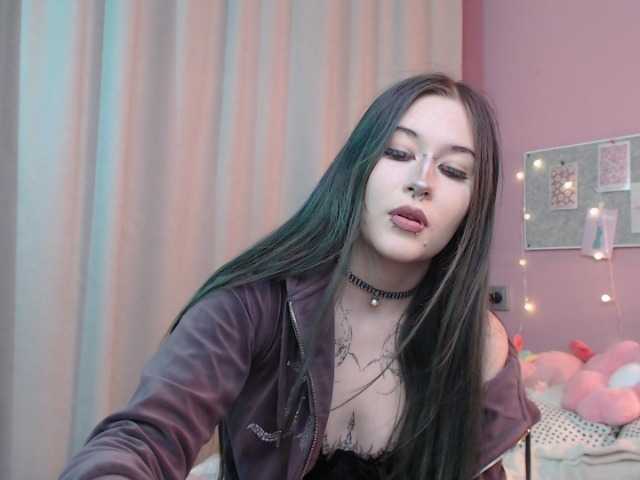 Bety-White online show from August 13, 9:23 am