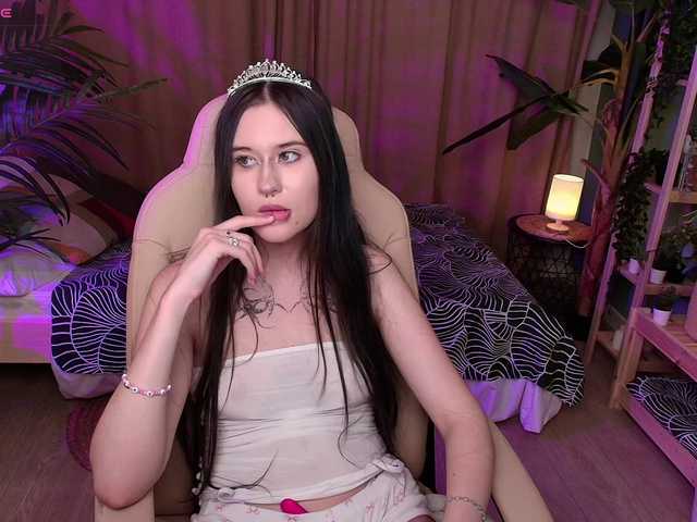 Bety-White online show from August 15, 4:44 pm